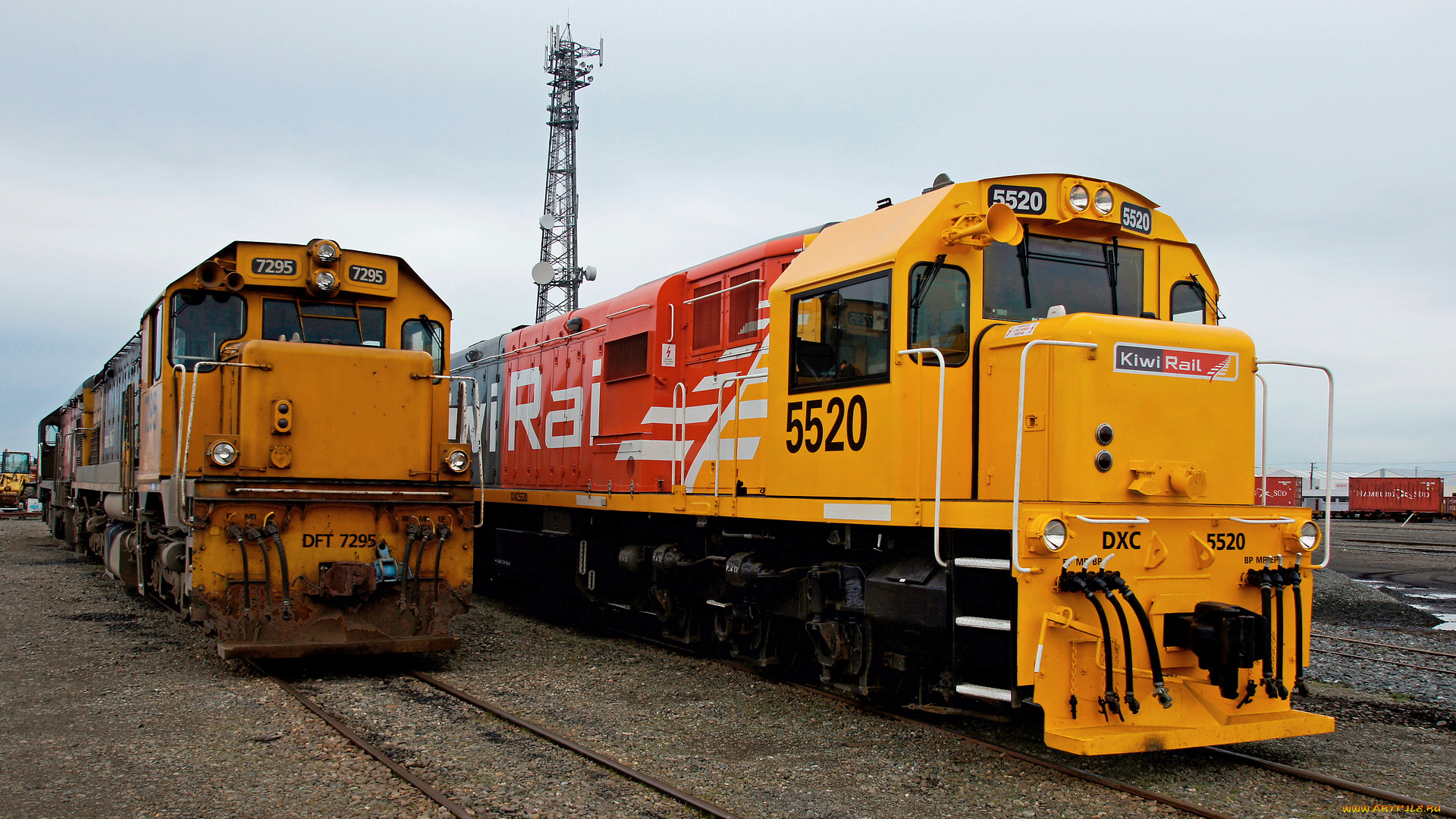 kiwirail dft 7295 and dxc 5520 locomotives, , , , , , 